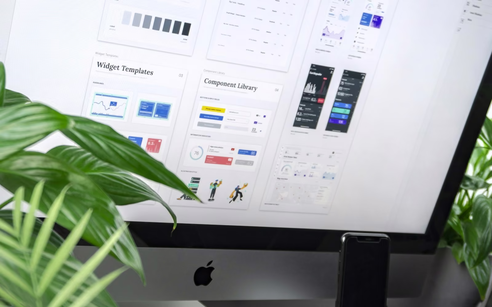 Monitor menampilkan sistem desain komponen antarmuka
